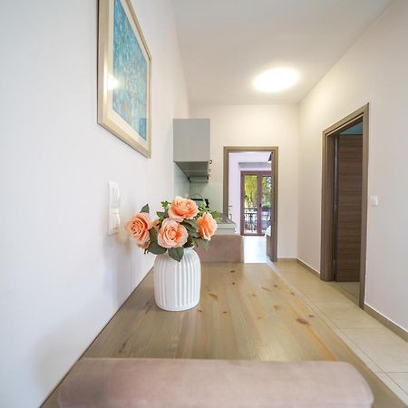 Dimitra & Deslina Luxury Αpartments Apartment Georgioupoli Bagian luar foto